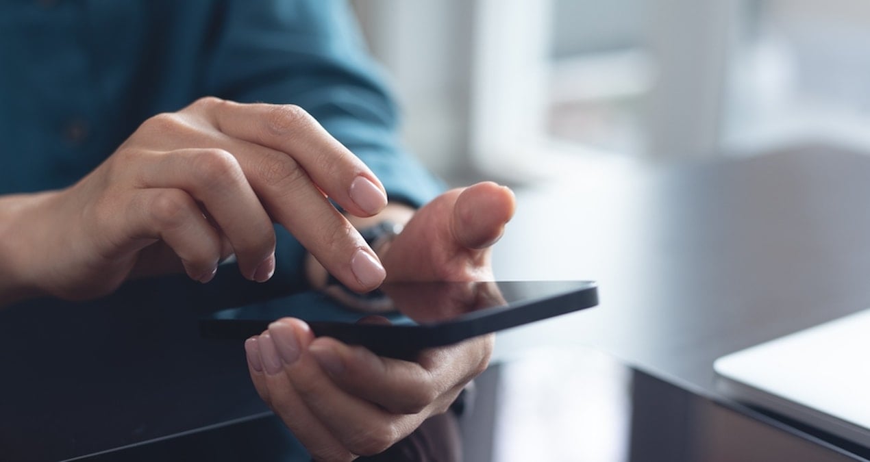 herkesin telefonunda var ama kimse buyuk tehlikenin farkinda degil hemen kapatin iSTP8cUV