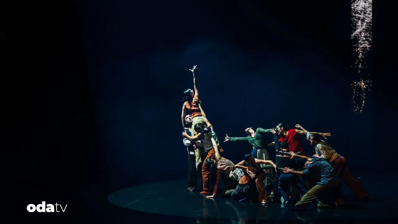 deliriyum ataturk kultur merkezinde sahnelendi ADkd2GHN.jpg