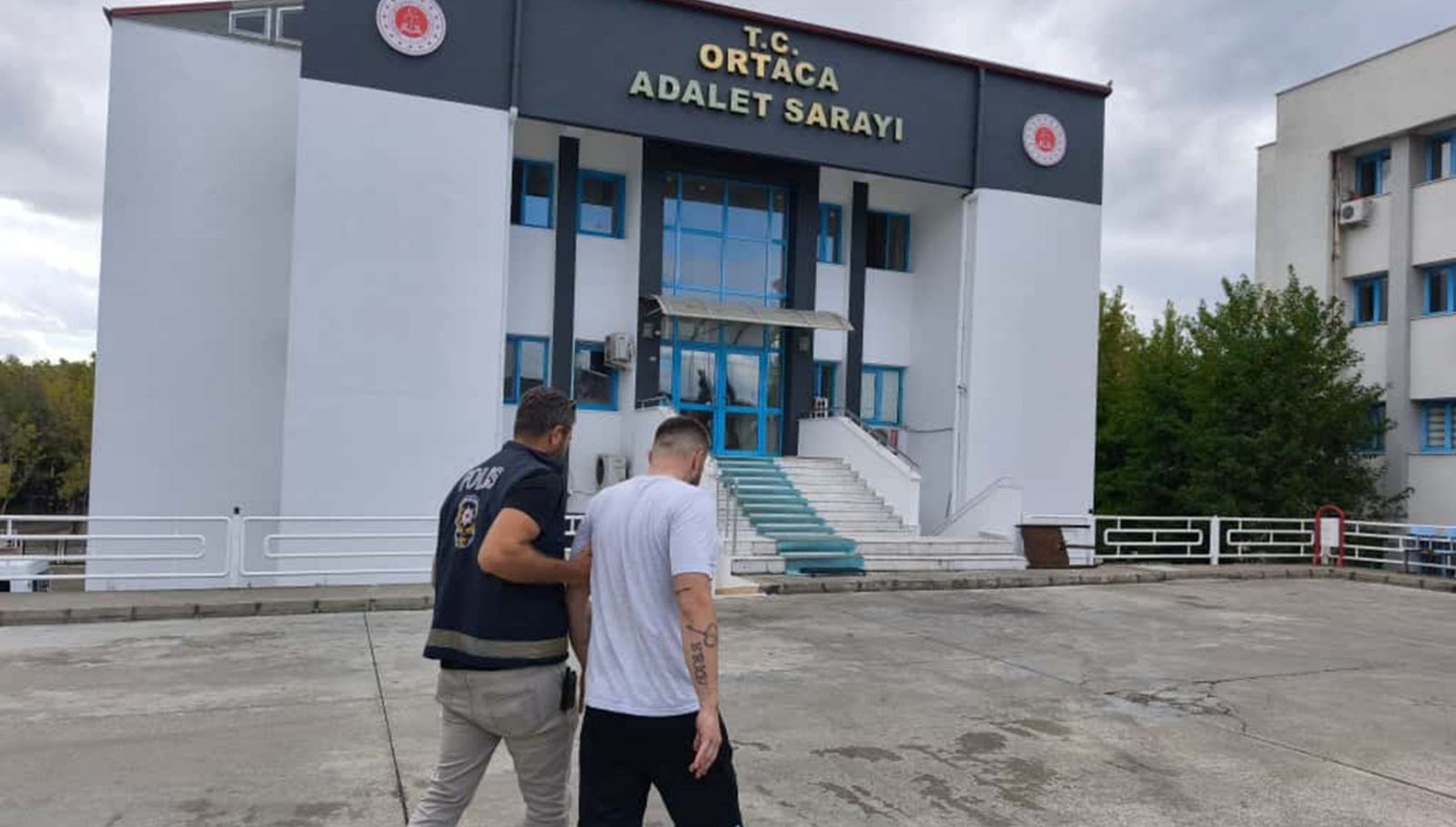 uyusturucu tacirlerine darbe raElfrzD