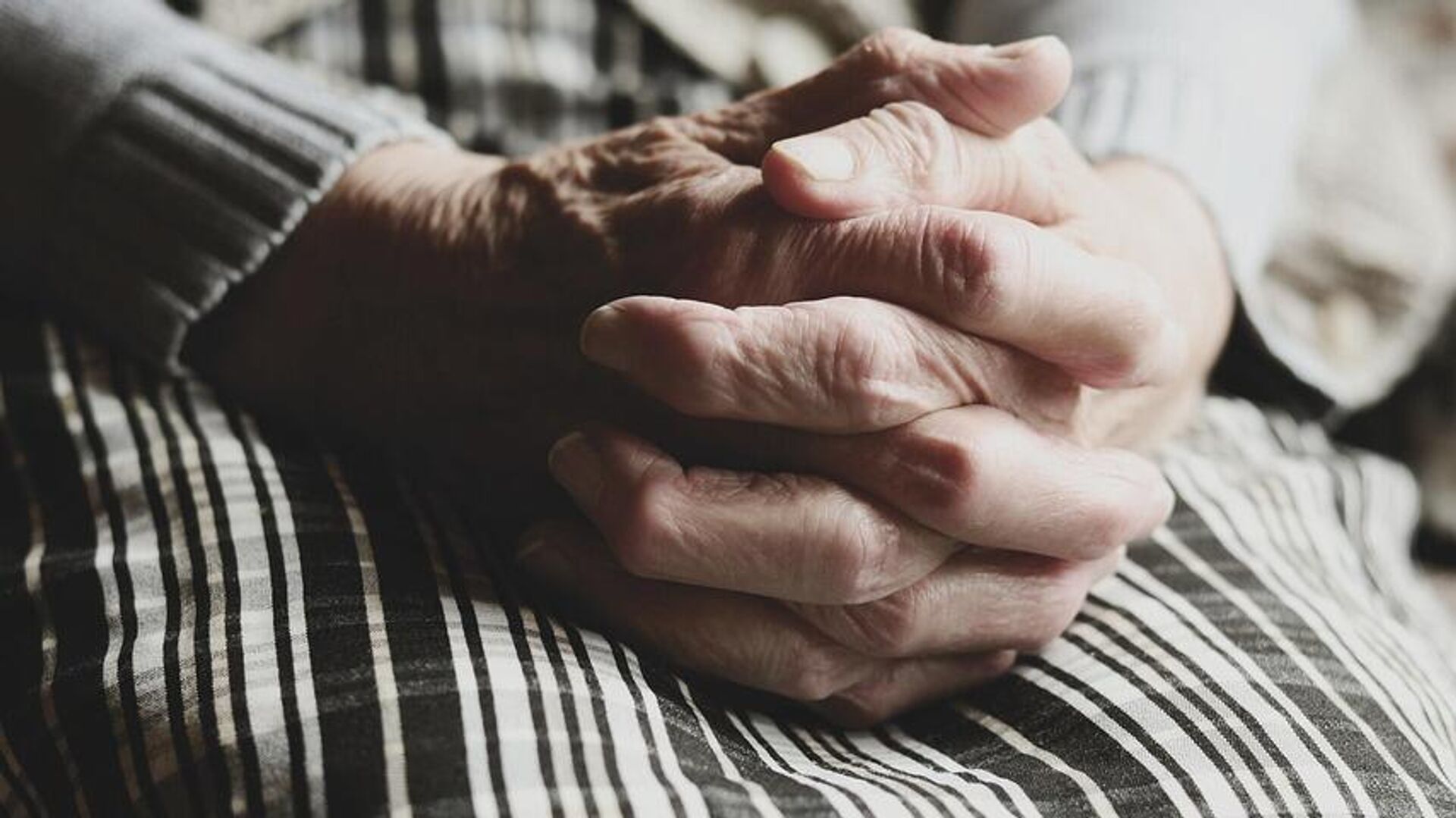 yaslilik donemi icin bakim sigortasinin detaylarini uzmani aciklandi XzbO7sKN.jpg